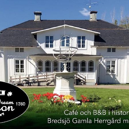Bredsjoe Gamla Herrgard White Dream Mansion Hallefors  Екстер'єр фото